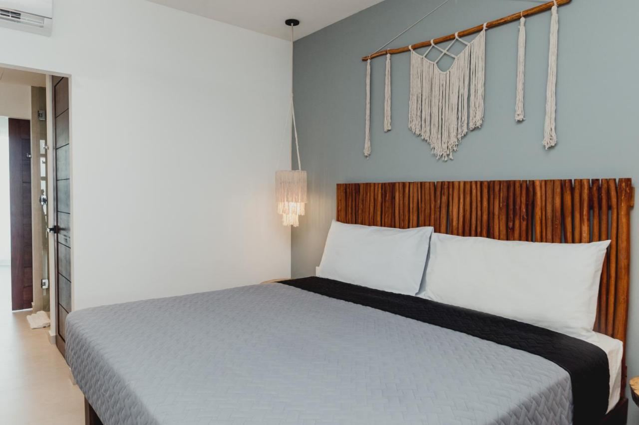 Phantom Suites Playa del Carmen Exteriör bild